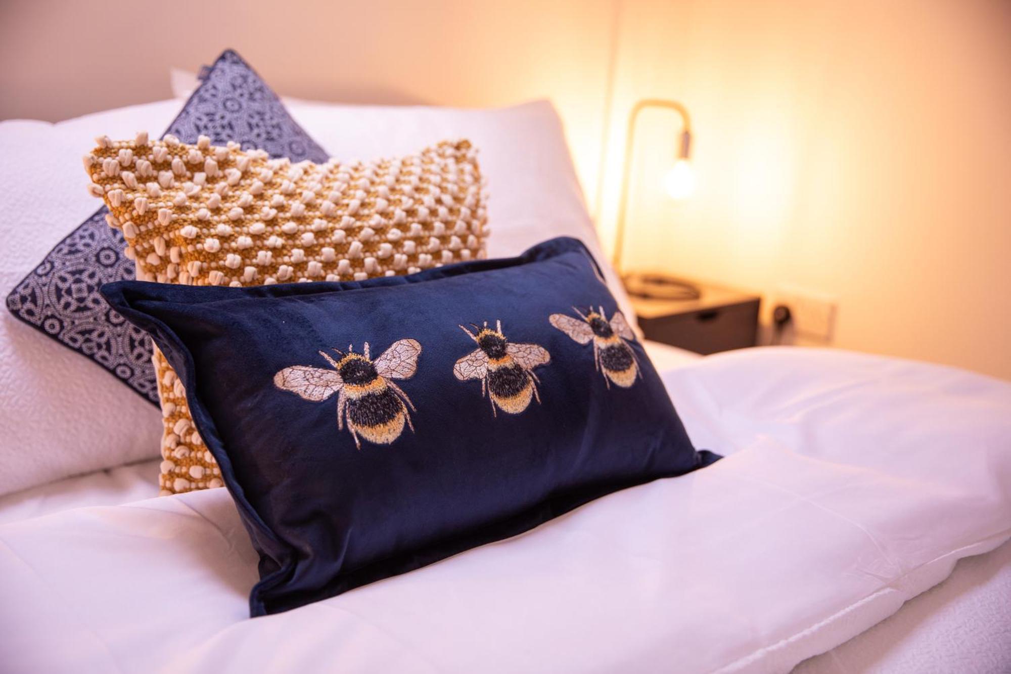 Cherryville Street Apartment เบลฟาสต์ ภายนอก รูปภาพ